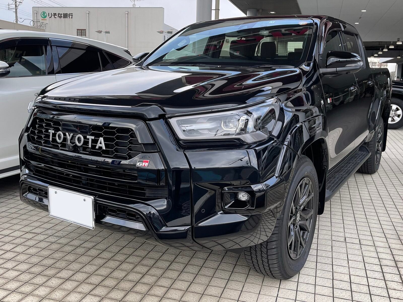 Toyota Hilux GR-Sport 2.8 4×4 2023, foto 1