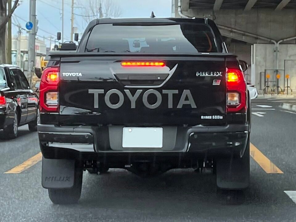 Toyota Hilux GR-Sport 2.8 4×4 2023, foto 3