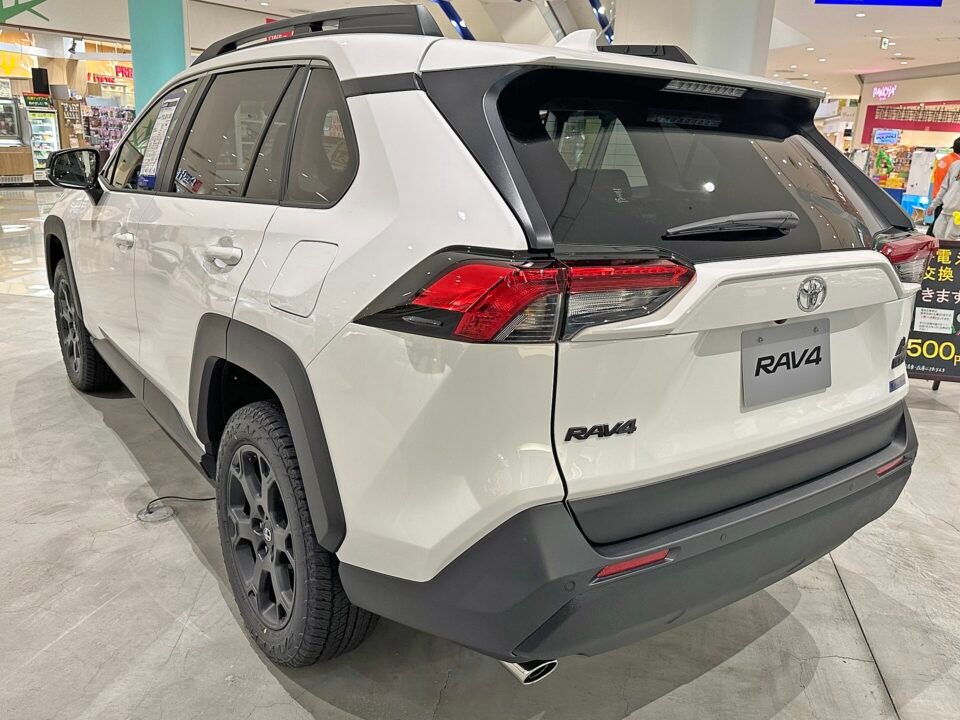 Toyota RAV4 SX Hybrid 2.5 2022, foto 2